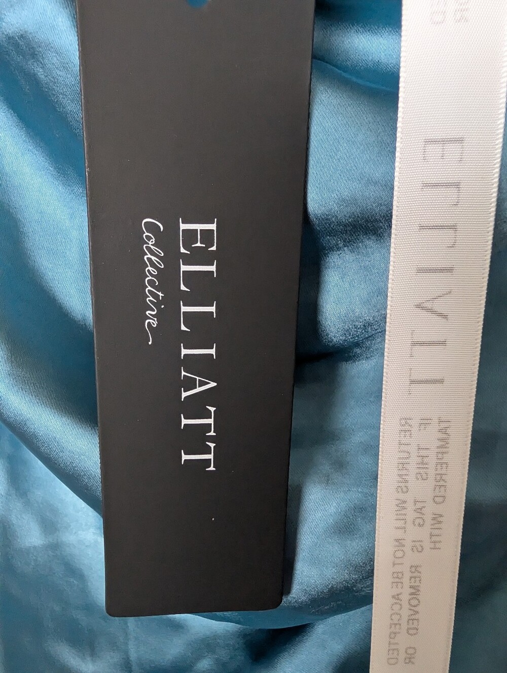 Elliatt Cassini Dress In Cadet Blue Ruched NWT $189 Size Medium - Picture 6 of 8